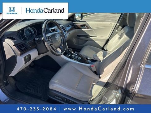 Used 2017 Honda Accord EX-L image 3