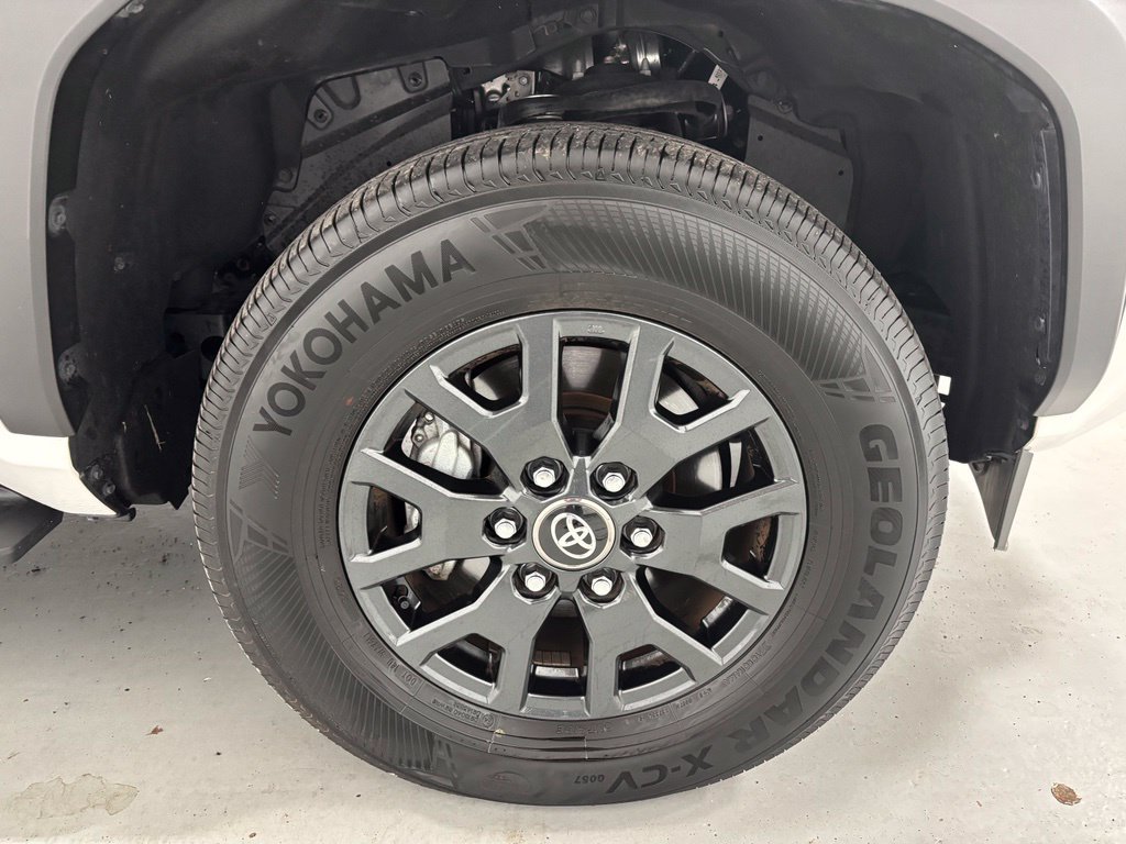 Used 2026 Toyota 4Runner SR5 AWD/4WD image 61
