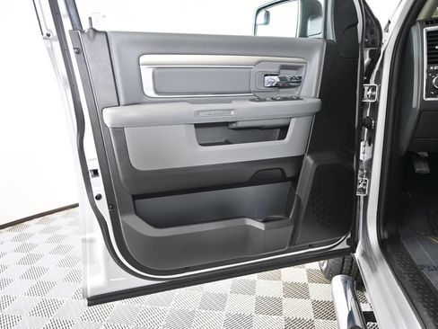 Used 2017 RAM 1500 Big Horn AWD/4WD image 18