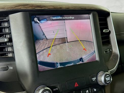 Used 2019 RAM 1500 Laramie image 15