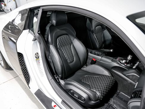 Used 2014 Audi R8 V8 image 24