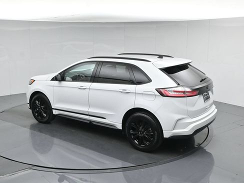 Used 2022 Ford Edge SE w/ Black Appearance Package AWD/4WD image 43