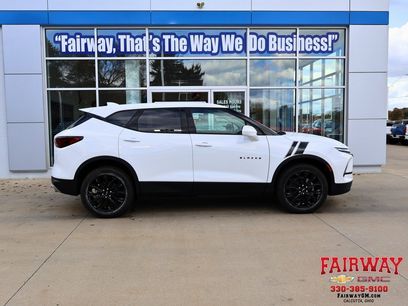 New 2025 Chevrolet Blazer LT w/ LPO, Black Sport Package