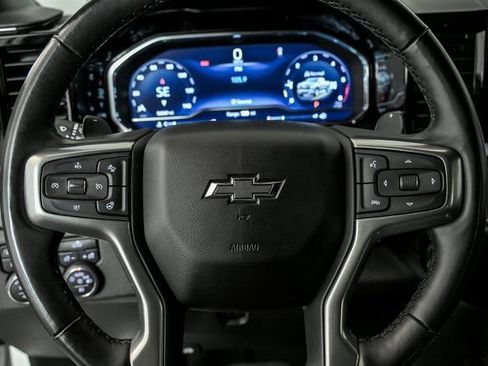 Used 2023 Chevrolet Silverado 1500 RST w/ Z71 Off-Road Package AWD/4WD image 17