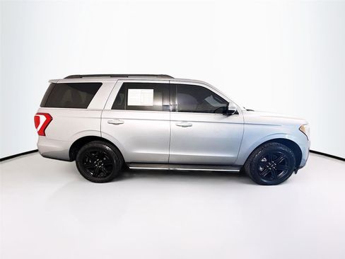 Used 2021 Ford Expedition XLT image 34
