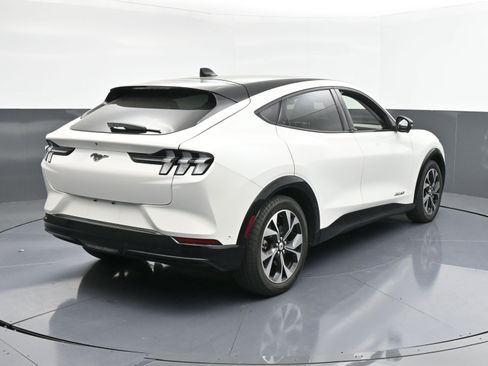 Used 2023 Ford Mustang Mach-E Premium image 8