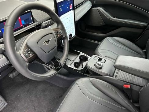 Used 2023 Ford Mustang Mach-E Premium image 4
