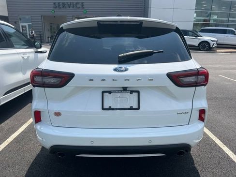 Used 2023 Ford Escape ST-Line w/ Tech Pack #1 AWD/4WD image 5
