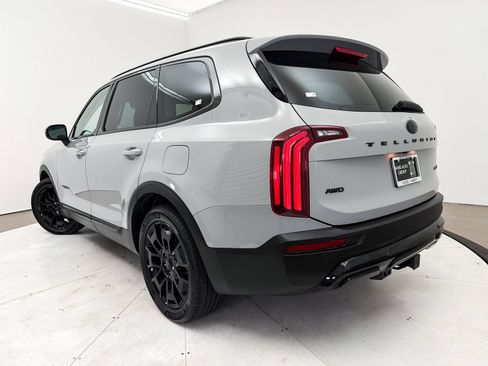 Certified 2021 Kia Telluride EX w/ EX Premium Package AWD/4WD image 10