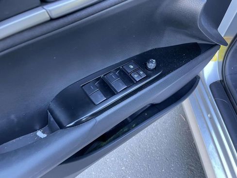 Used 2025 Toyota Camry LE image 28