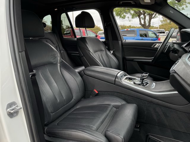 Used 2022 BMW X5 xDrive40i w/ Luxury Seating Package AWD/4WD image 34
