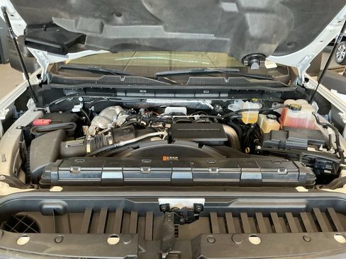 Used 2024 Chevrolet Silverado 3500 LT w/ Convenience Package AWD/4WD image 7