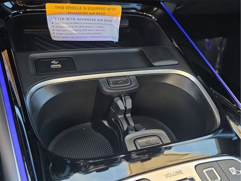 New 2026 Mercedes-Benz GLB 250 image 21