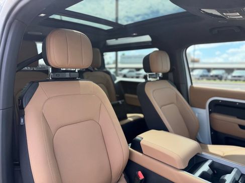 New 2026 Land Rover Defender 90 V8 AWD/4WD image 6