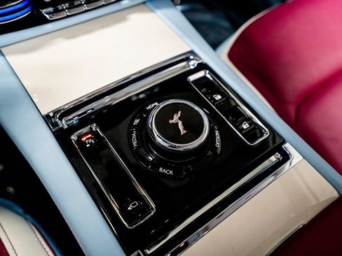 Used 2024 Rolls-Royce Spectre w/ Spectre Launch Package image 64