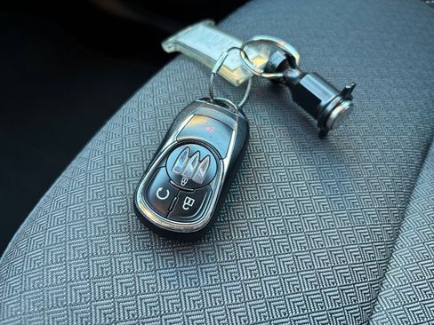 Used 2025 Buick Encore GX Preferred image 18