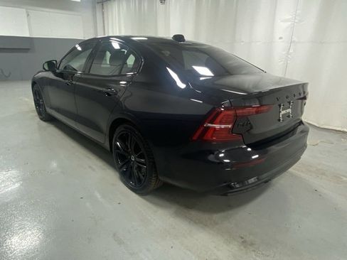 Used 2025 Volvo S60 T8 Ultra image 2