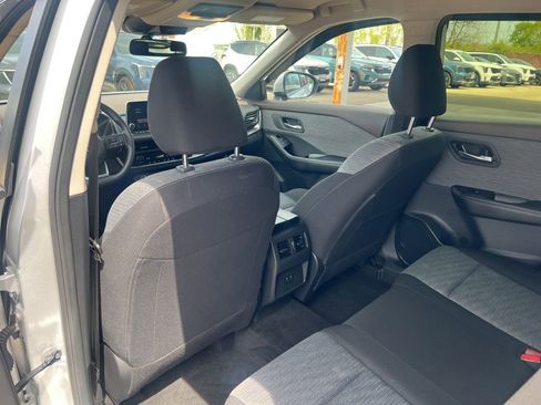 Certified 2023 Nissan Rogue SV AWD/4WD image 9