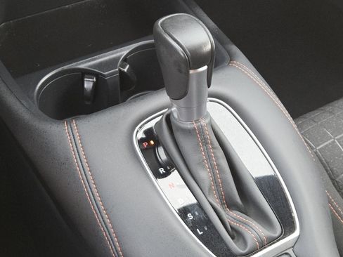 Used 2024 Honda HR-V Sport image 28