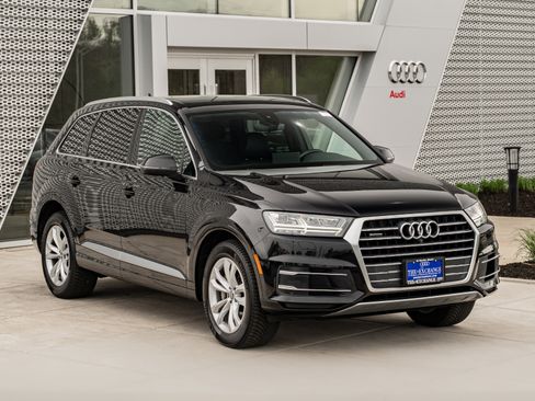 Used 2019 Audi Q7 2.0T Premium Plus w/ Premium Plus Package AWD/4WD image 2