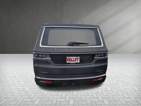 Used 2022 Jeep Grand Wagoneer Series III w/ Rear Seat Video Group 1 image 8