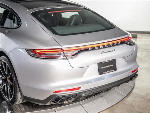 Used 2022 Porsche Panamera 4 Executive image 31