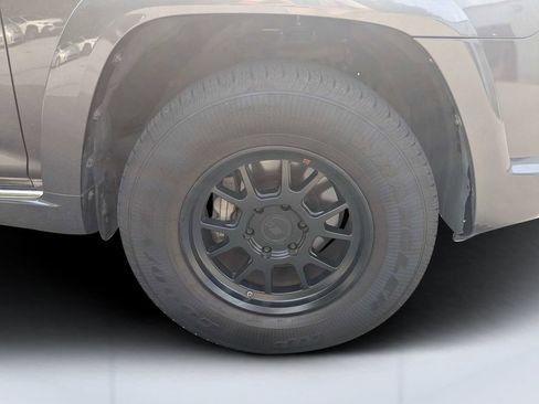 Used 2012 Toyota 4Runner SR5 RWD image 10
