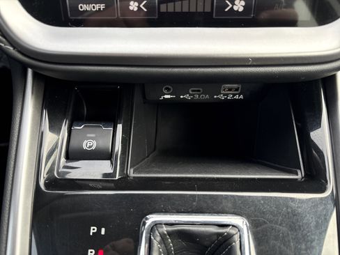 Certified 2025 Subaru Outback Premium w/ Popular Package #1A image 28