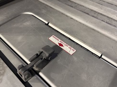 Used 2014 RAM 2500 Tradesman image 8