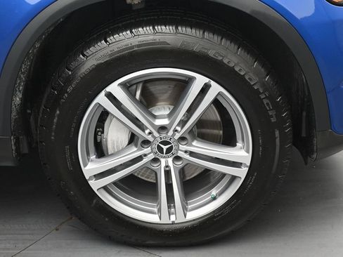 Used 2022 Mercedes-Benz GLC 300 w/ Premium Package Lite image 33