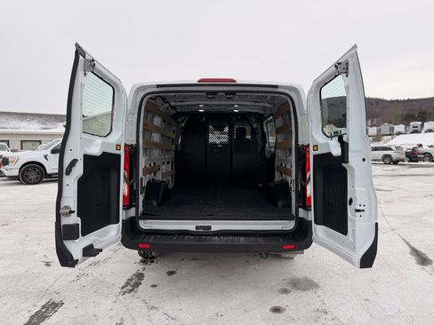 Used 2023 Ford Transit 250 Low Roof AWD w/ Exterior Upgrade Package image 24
