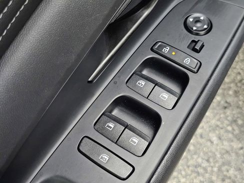 Used 2025 Hyundai Elantra Sport w/ Cargo Package FWD image 24