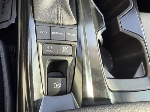 Certified 2025 Toyota Camry SE w/ Multimedia Upgrade Package FWD image 15