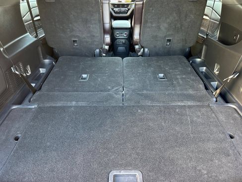 Used 2025 Ford Explorer Platinum w/ LUX Leather Package AWD/4WD image 18
