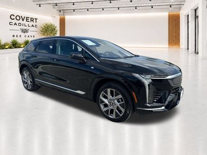 Used 2025 Cadillac Optiq Luxury 1