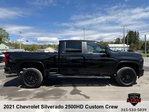 Used 2021 Chevrolet Silverado 2500 Custom w/ Custom Value Package AWD/4WD image 6