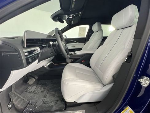 Used 2026 Cadillac Lyriq Sport image 20