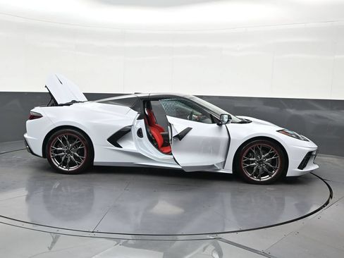 Used 2024 Chevrolet Corvette Stingray Preferred Conv w/ Battery Protection Package RWD image 33