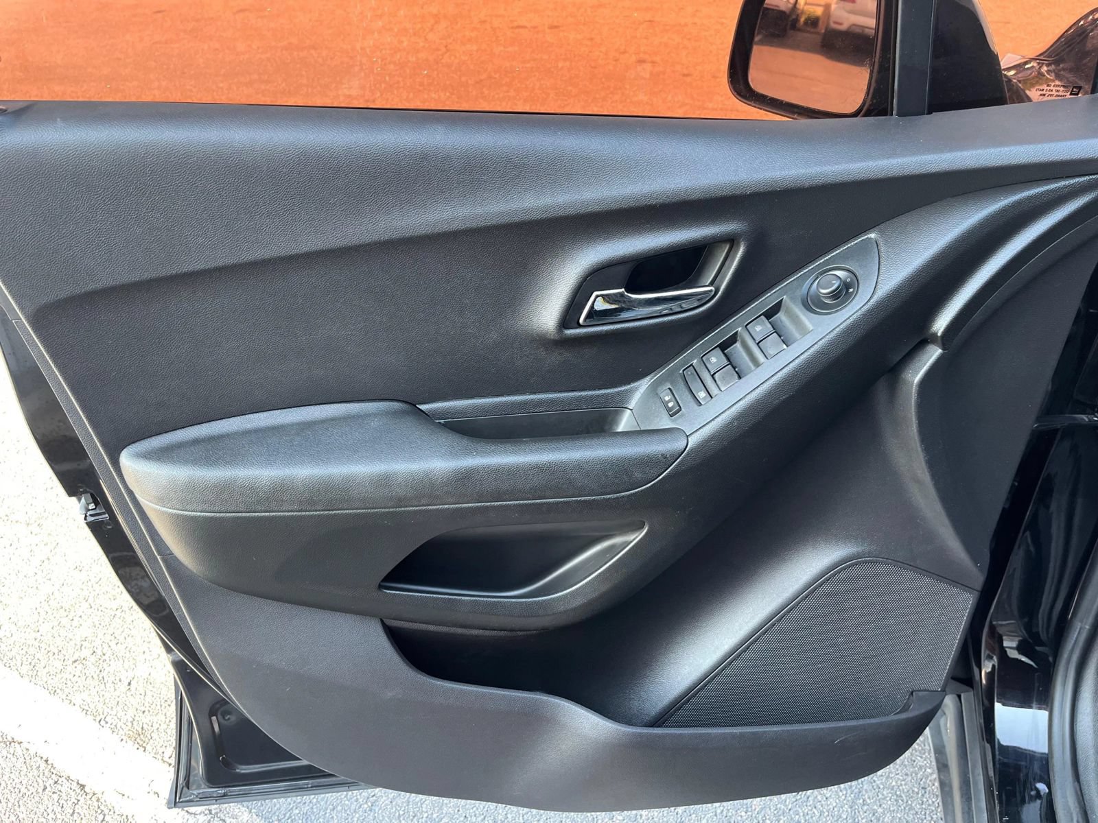 Used 2018 Chevrolet Trax LT w/ Redline Edition FWD image 44