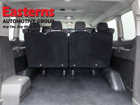 Used 2023 Ford Transit 350 XLT image 9