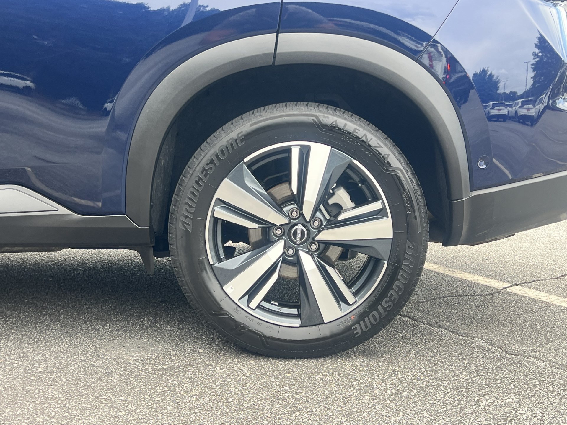 Certified 2026 Nissan Rogue SL FWD image 32
