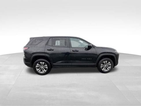 Used 2026 Chevrolet Equinox LT FWD image 5