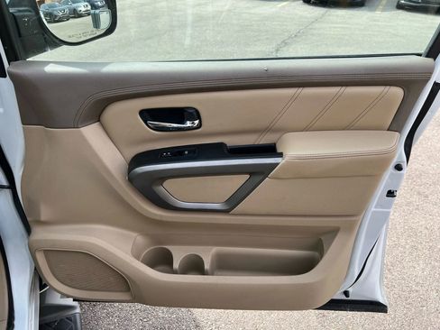 Used 2015 Nissan Armada SL w/ Moonroof Package RWD image 25