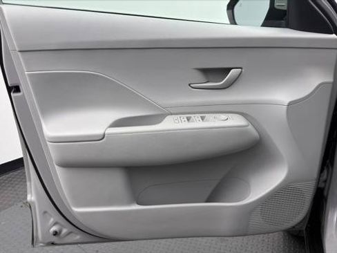 Used 2024 Hyundai Kona SEL AWD/4WD image 13