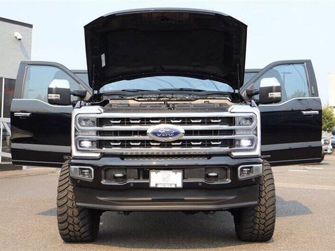 Used 2024 Ford F350 Platinum AWD/4WD image 46