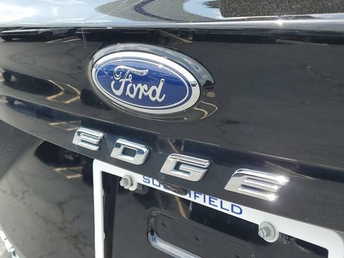 Certified 2023 Ford Edge SEL w/ Convenience Package AWD/4WD image 33