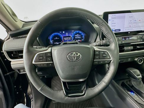 Certified 2024 Toyota Grand Highlander Platinum image 11