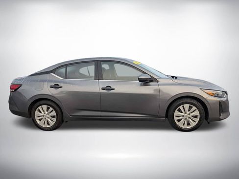 Used 2024 Nissan Sentra S FWD image 3