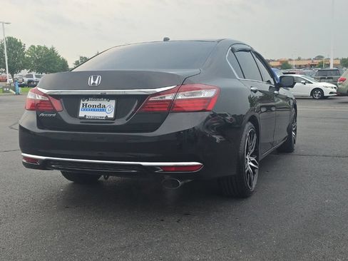 Used 2016 Honda Accord EX image 7