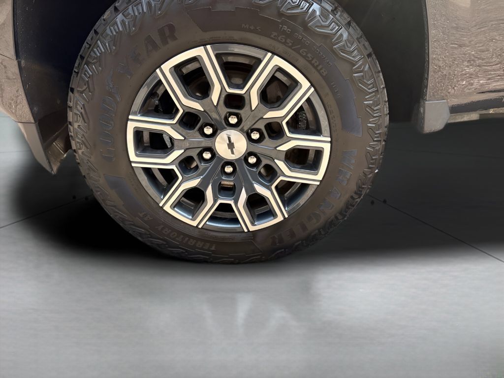 Used 2023 Chevrolet Colorado Z71 AWD/4WD image 4
